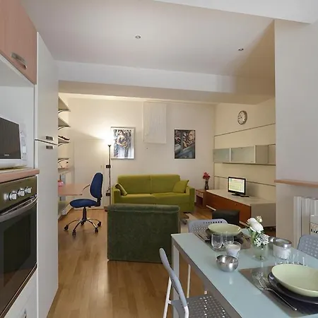 Ur Nest Sant' Apollonia * بولونيا