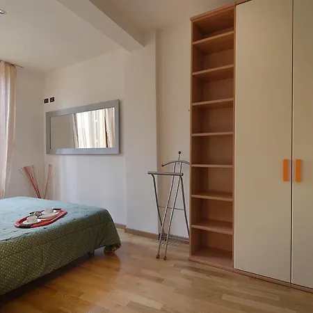 Ur Nest Sant' Apollonia 아파트 *