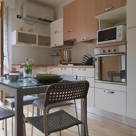 Ur Nest Sant' Apollonia 아파트